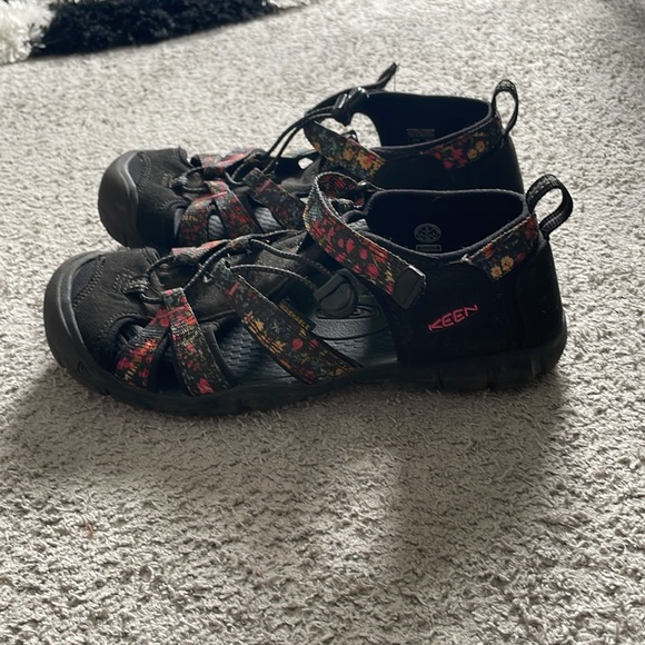 Excellent condition KEEN sport sandals - Picture 5 of 5